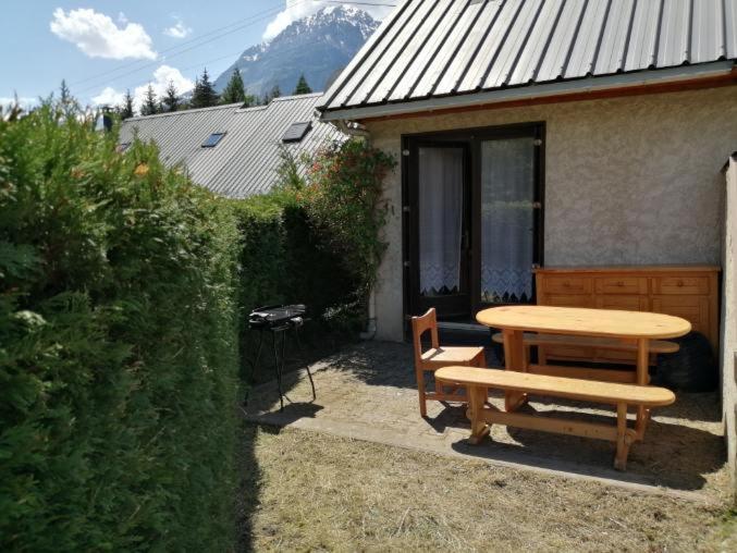Вилла L'Eau Dolle, Maison 8 Personnes Avec Jardin Au Bord De La Riviere Et A Proximite De La Remontee Mecanique Альмон Экстерьер фото